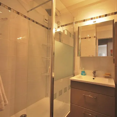 One-bedroom In St Mandrier Sur Mer Appartement *